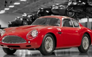 الأسطورة أستون مارتن زاجاتو DB4 GT Continuation لعام 2019