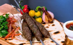 قد يتحول نفعها لضرر.. احذر تناول  تلك الأكلات في هذا الوقت