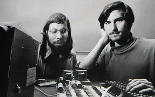 من الصفر إلى القمة: قصص نجاح شخصيات ملهمة كسرت الحواجز وصنعت المجد