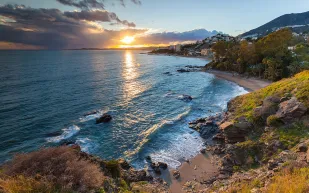 رحلتك الصيفية في كوستا ديل سول.. أجمل شواطئ إسبانيا