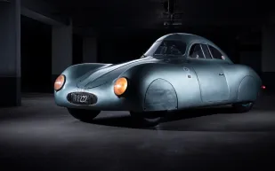 فشل بيع أول وآخر سيارة "بورش تايب 64" لسبب غريب 