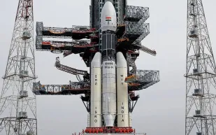 «15 دقيقة من الرعب».. هل فشلت الهند في الهبوط على سطح القمر؟ (فيديو)