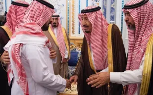 خادم الحرمين وولي العهد يستقبلان أسرة الفقيد "الفغم"