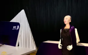 ماذا قالت الربوت صوفيا عن تهديدهم للوظائف البشرية في المستقبل؟