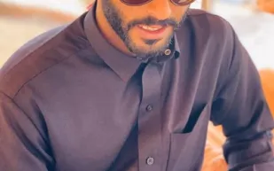 حقيقة رقص شاب عربي وسائحة في مدائن صالح بالعلا «فيديو»