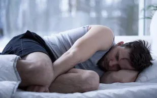 دوالي الخصية ..  أسبابها وأعراضها وطرق العلاج