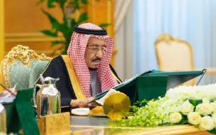  15 قرارًا في جلسة مجلس الوزراء برئاسة خادم الحرمين