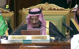  كلمة خادم الحرمين الشريفين في الجلسة الافتتاحية لـ القمة الخليجية 40 (فيديو)