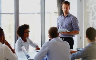 ما هي أسرار النجاح؟  يقدمها لك أكثر المديرين التنفيذيين قوة وتأثيراً