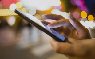 ما أسهل الطرق لحماية بيانات هاتفك من الاختراق؟