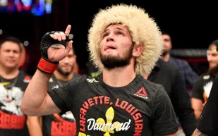 كيف أدخل حبيب محمدوف السعادة في قلب صبي من متحدي الإعاقة؟ «فيديو»