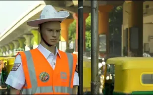  تعرف على فكرة شرطة بنجالور الهندية المبتكرة لحل مشاكل المرور «فيديو»