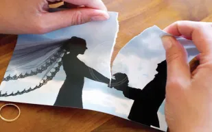 متي يكون الطلاق حرام شرعا ؟ (فيديو)