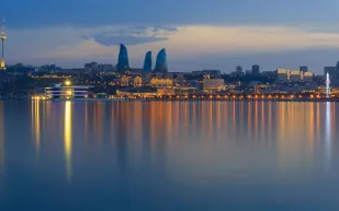 دليلك السياحي الكامل في أذربيجان.. كيف تستمتع في أرض النار؟