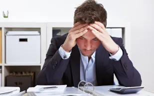 تعملون عن بعد.. كيف تواجهون الضغوطات والتوترات بأفضل طريقة؟  