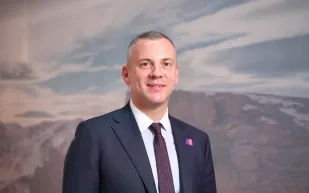 أذربيجان تستعد لفتح أبوابها للسياح..هل لا يزال الأمر مبكرًا؟