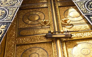 شاهد أقدم مفاتيح الكعبة بمتحف الفن الإسلامي بمصر «فيديو»