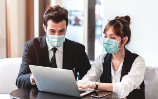 لحمايتك من العدوى..نصائح ضرورية عند العودة للعمل لا تغفلها