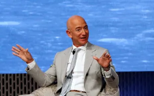 بفضل كورونا.. ثروة جيف بيزوس تتجاوز قيمتها قبل تقسيمها مع طليقته 