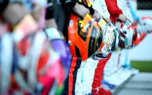 هاميلتون في الصدارة بـ57 مليون دولار..قائمة رواتب سائقي الفورمولا 1