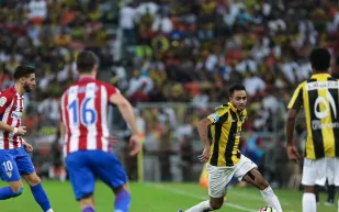 شاهد| قصة اشتباك اللاعب كهربا مع إداري الاتفاق.. وهكذا تعامل الأمن 