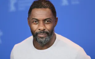 ماذا كان يعمل إدريس ألبا قبل الشهرة؟..استعد للصدمة