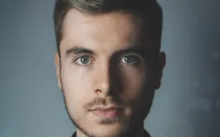 هل العيون حقاً نافذة الروح؟