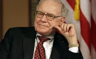 نصائح "وارين بافيت".. 4 أمور تفرّق بين الحالمين والفاعلين