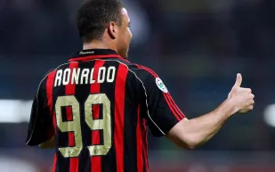  كيف بدأت فكرة ترقيم القمصان..ولماذا لا يرتدي لاعبو أوروبا رقم 100؟