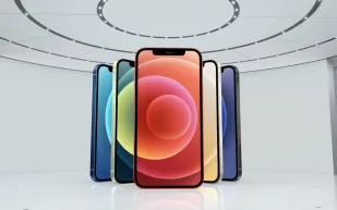 «آيفون 12» لن يُباع بالشاحن ولاالسماعات إلا في دولة واحدة فقط