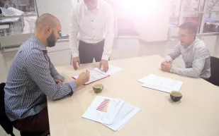 مهارات المستقبل (4): لماذا تحتاج إلى إدارة الأفراد للنجاح في بيئة العمل؟