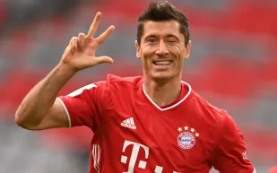 سحرت العالم بأسره..شاهد أجمل الأهداف الأكروباتية في تاريخ الدوري الألماني 