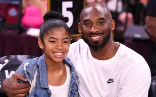 آخرهم كوبي براينت..مشاهير يجنون الملايين سنوياً من قبورهم