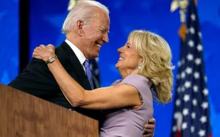 يبدأ بالقهوة مع زوجته وينتهي بالنوم المبكر..الروتين اليومي للرئيس "جو بادين"؟