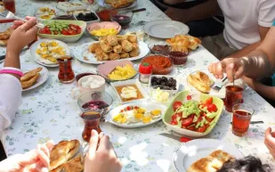 لتفادي مشكلات الهضم.. هذه الأطعمة ممنوعة في سحور رمضان