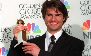 ما السر وراء إعادة توم كروز لجوائز الغولدن غلوب؟