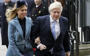 رئيس الوزراء البريطاني يدخل القفص الذهبي في هذا الموعد