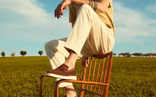 سانتوني تطرح تشكيلة عصرية من أزيائها