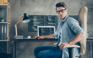 أفضل 10 وظائف في العالم: براتب يصل إلى 365 ألف دولار !