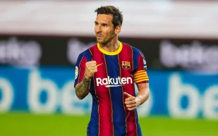 كل ما تريد معرفته عن تجديد عقد ميسي مع برشلونة قبل أسبوع من انتهائه