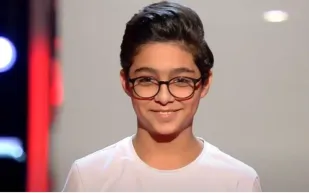 معاذ عيسى نجم ذا فويس كيدز يكسر جمجمة جاره بمفتاح 