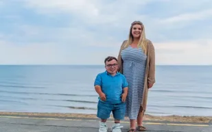 موسوعة جينيس: تحطيم الرقم القياسي لأطول زوجة وأقصر زوج