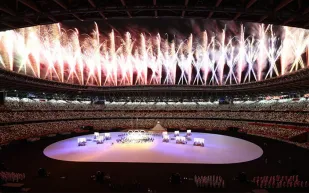 قناة تستخدم صورا وتعليقات غير لائقة لوصف فرق الأولمبياد من بينها دولة عربية!