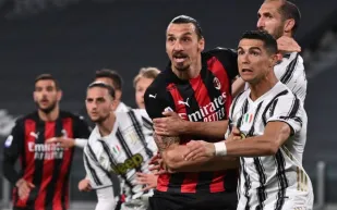 أجمل أهداف الركلات الخلفية بأقدام نجوم الدوري الإيطالي (فيديو)