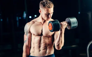 كيف يصبح الرجل الخمسيني بشباب وقوة العشرين؟ 4أسرار وراء ذلك