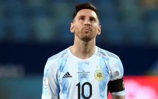 كاميرا خاصة توثق لقطات مذهلة لميسي لم تُعرض  (فيديو)