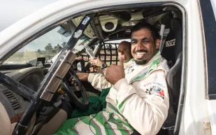 بطل الراليات الصحراوية أحمد الشقاوي لـ«الرجل»: حصولي على درّاجة أجمل ذكرياتي.. لنكسر احتكار الراليات عالميّاً 