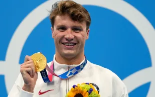 كم يربح أبطال الأولمبياد عند الفوز بميدليات البطولة؟