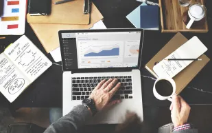 8 خطوات لإنشاء استراتيجية التسويق الإلكتروني لشركتك