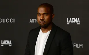 كاني ويست يطالب رسمياً بتغيير اسمه لهذا السبب